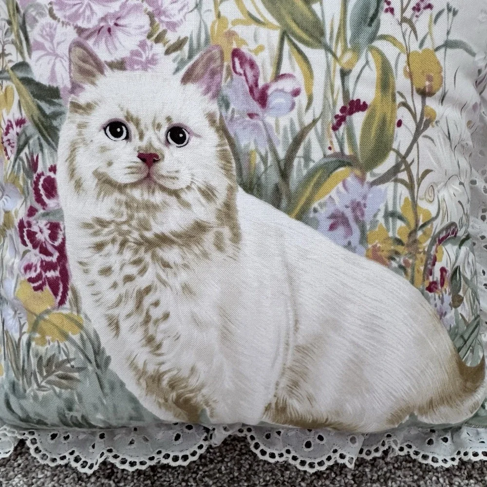 VTG Kitty Cat‎ Floral Pillow Lace Trim Pastels Cottage Country Rustic Farmhouse